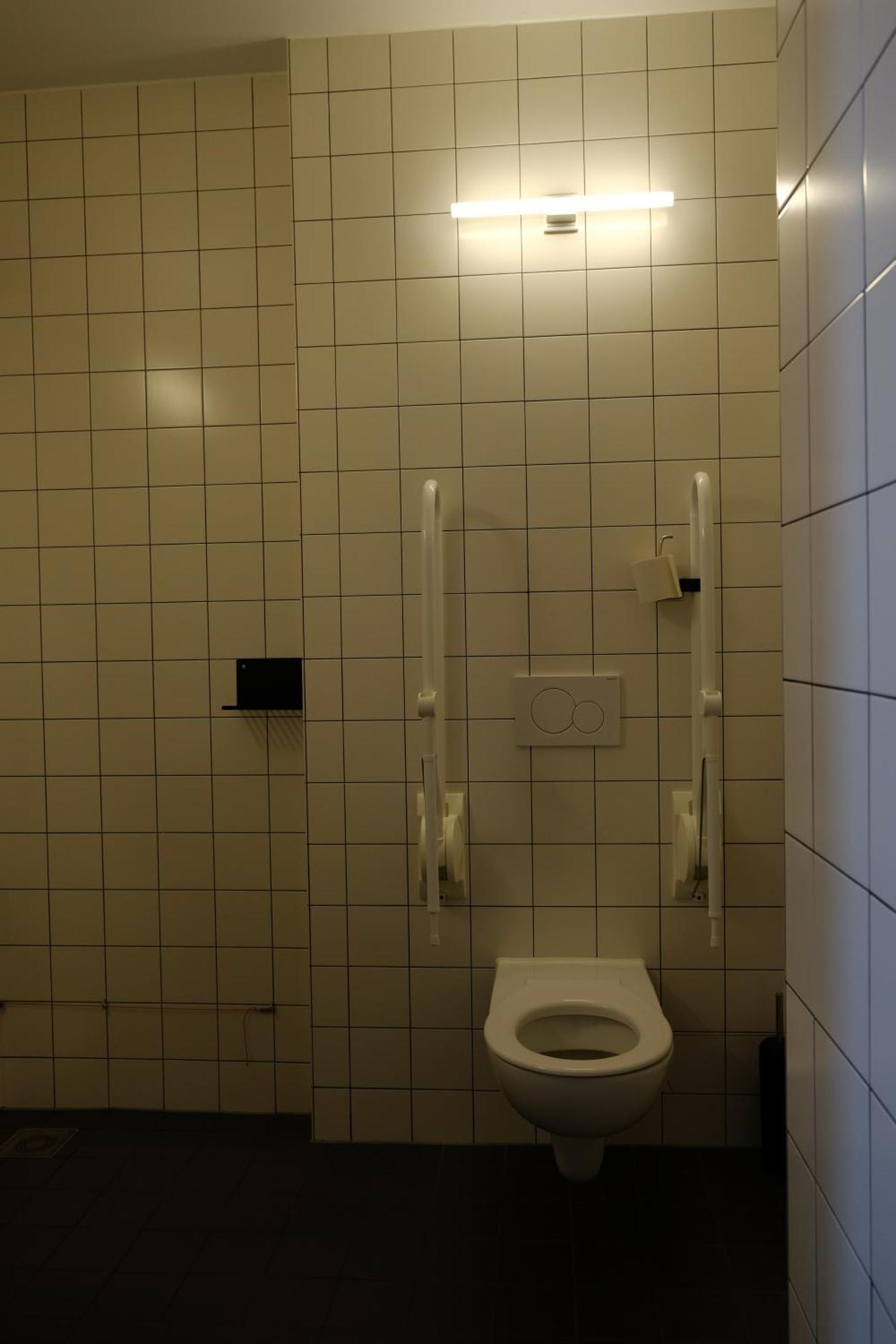 Hostel & Bar De Basis ズヴォレ エクステリア 写真